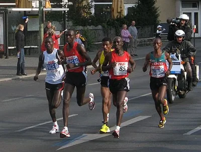 Tigst Assefa: la nueva reina del maratón femenino